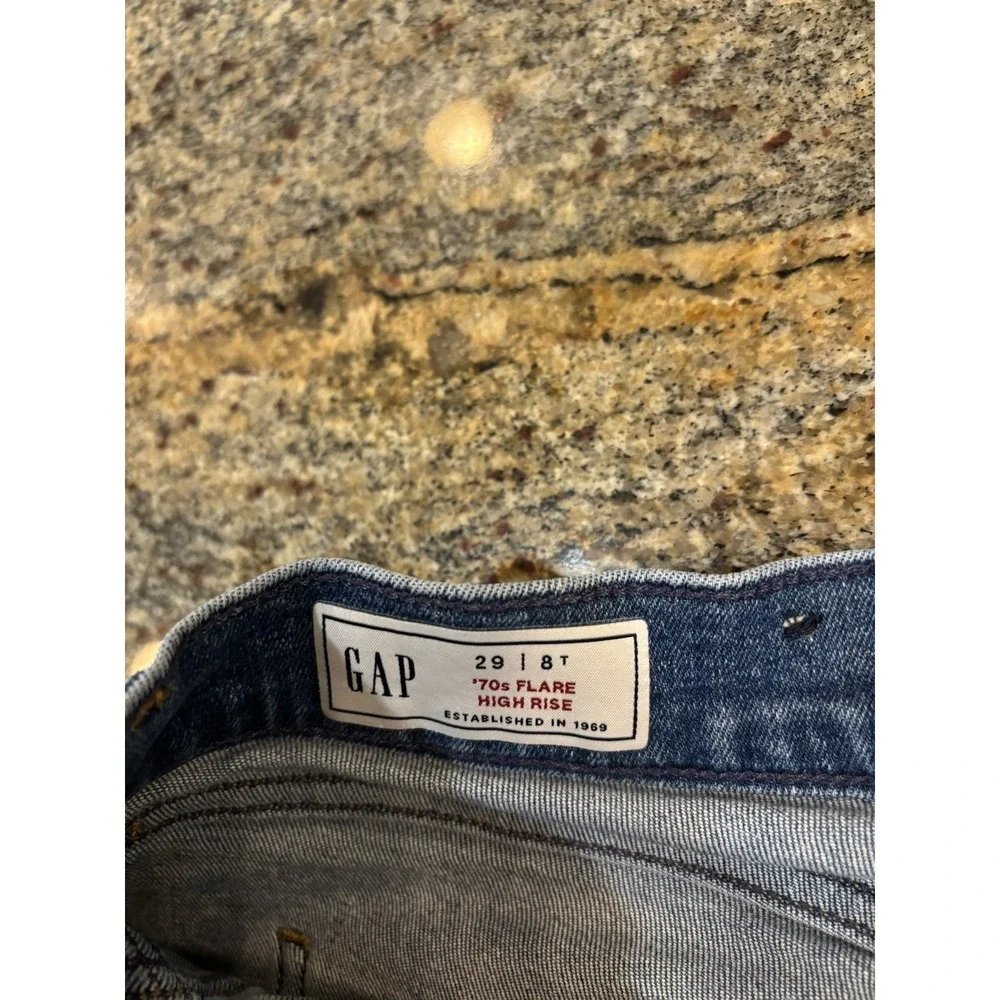 GAP High Rise 70s Flare Jeans Light Wash Distressed Size 8 Tall 28